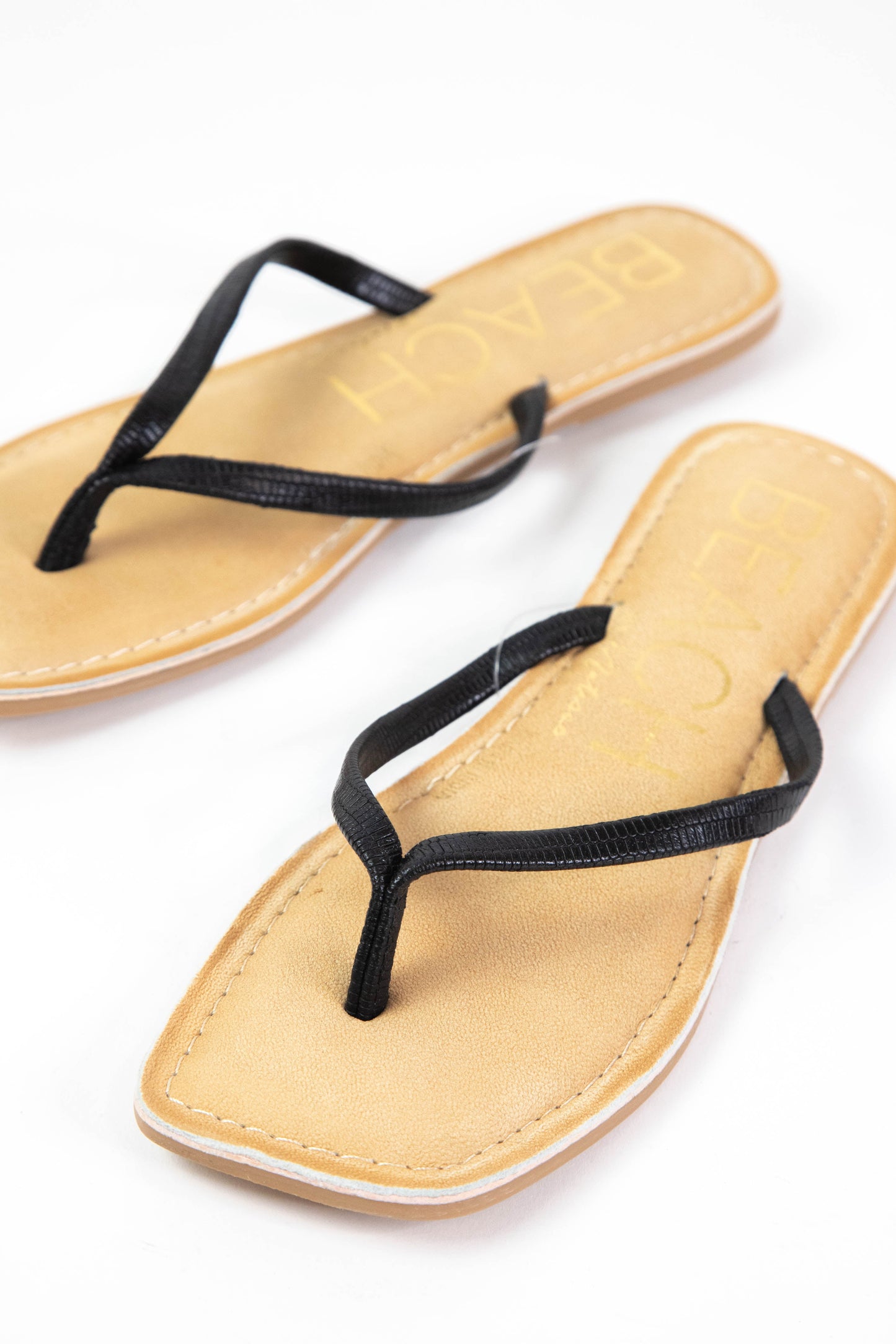  Bungalow Square Toe Thong Sandal, Black Lizard | Beach By Matisse