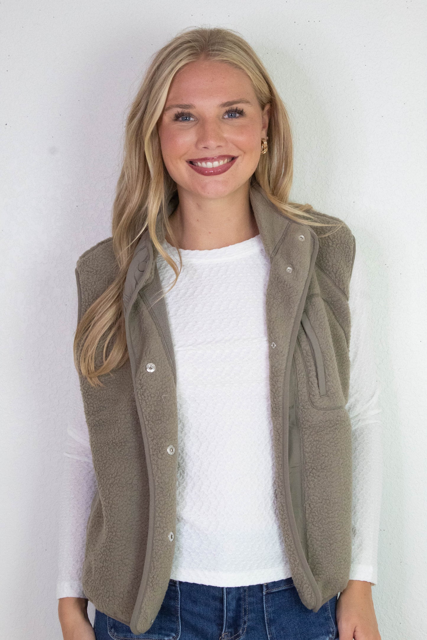 Be Cool Elena Fleece Button Up Vest, Olive
