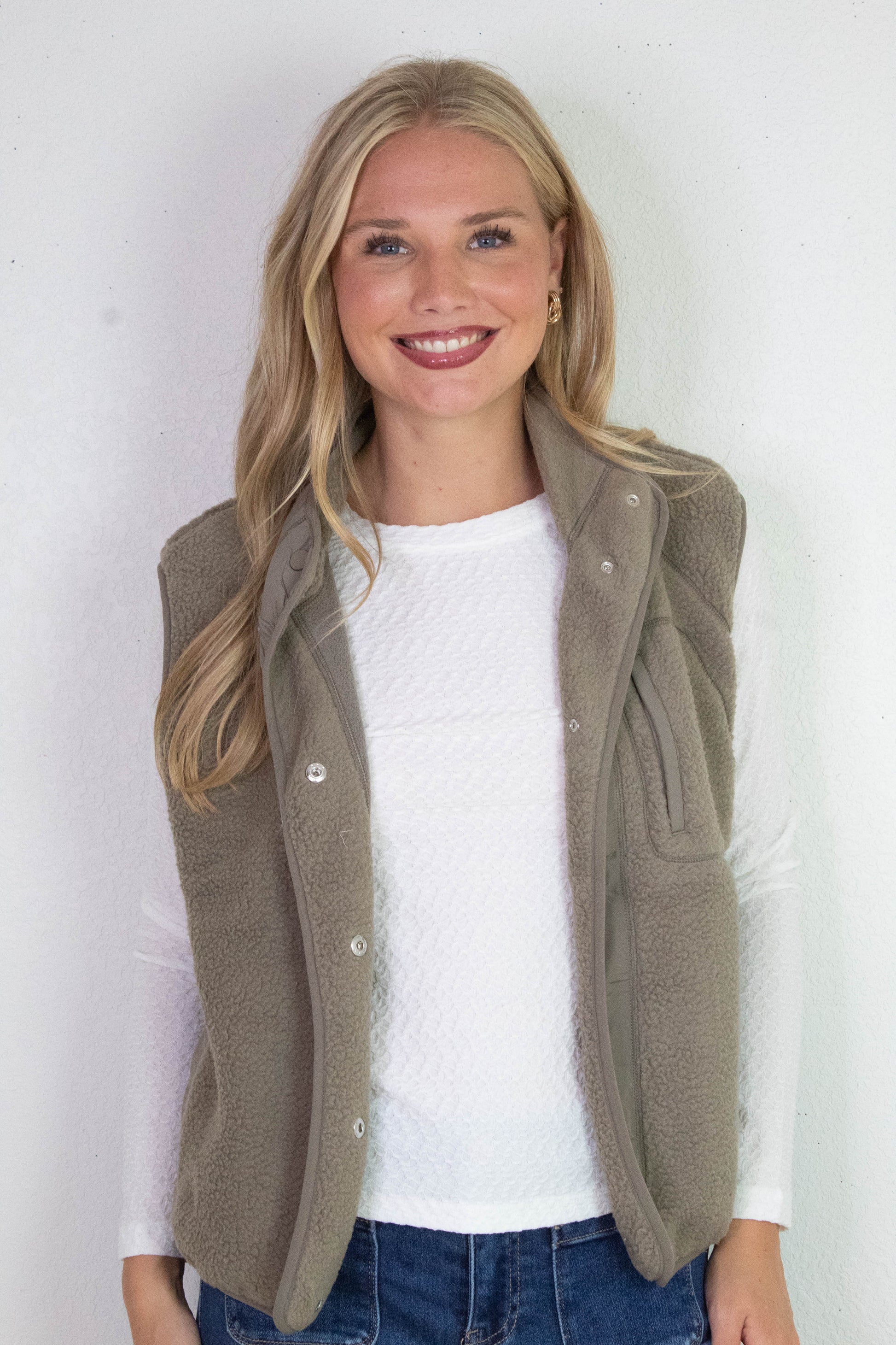 Be Cool Elena Fleece Button Up Vest, Olive