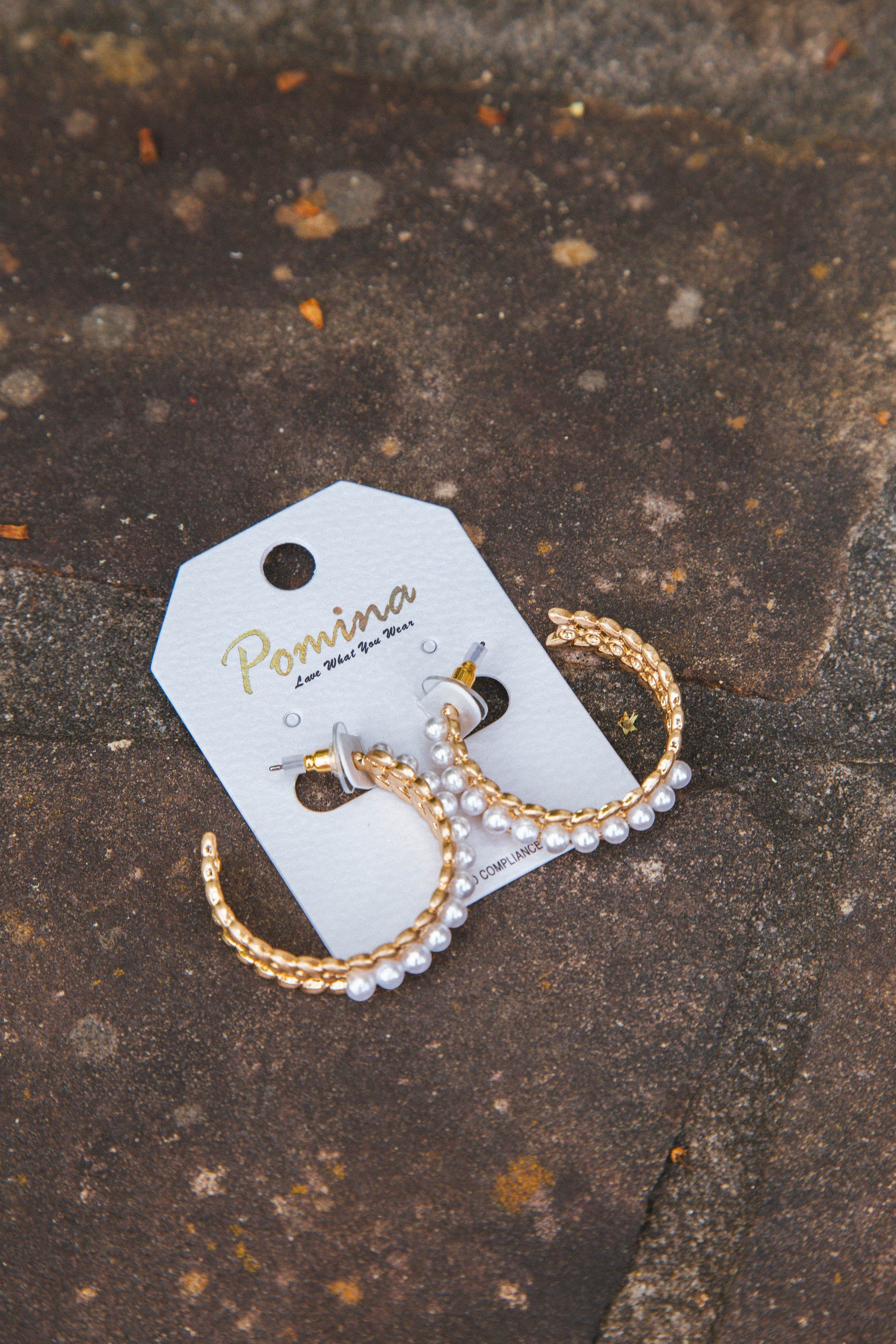  Skylar Pearl Bay Leaf Hoops