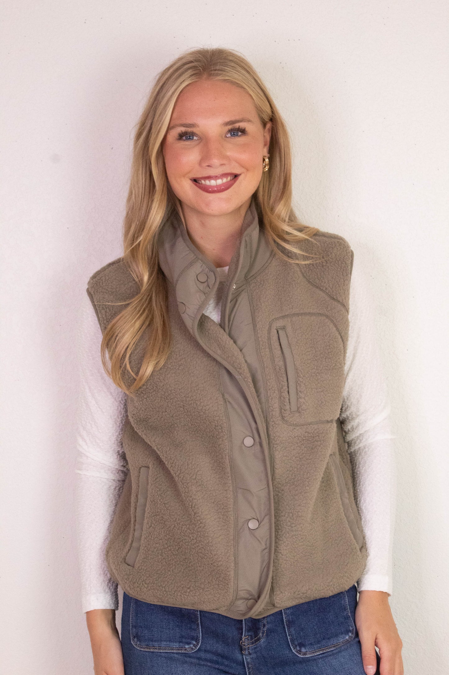 Be Cool Elena Fleece Button Up Vest, Olive