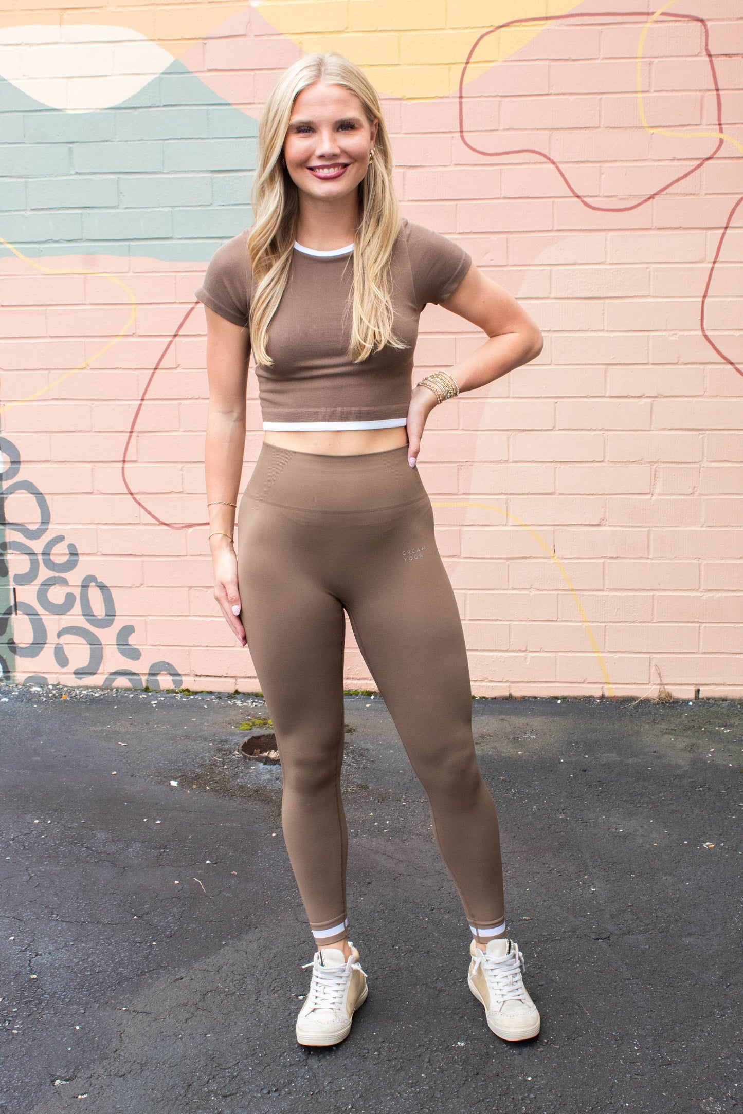  Sandra Muscle Tank, Latte | Cream Yoga