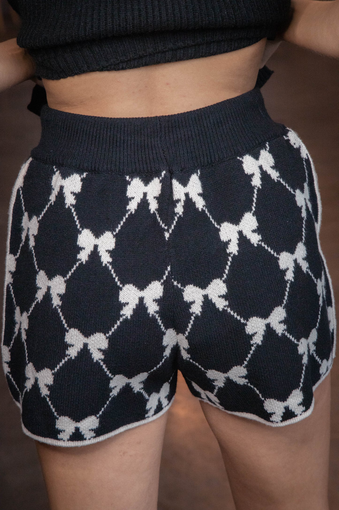  Julianne Bow Front Knit Shorts, Black