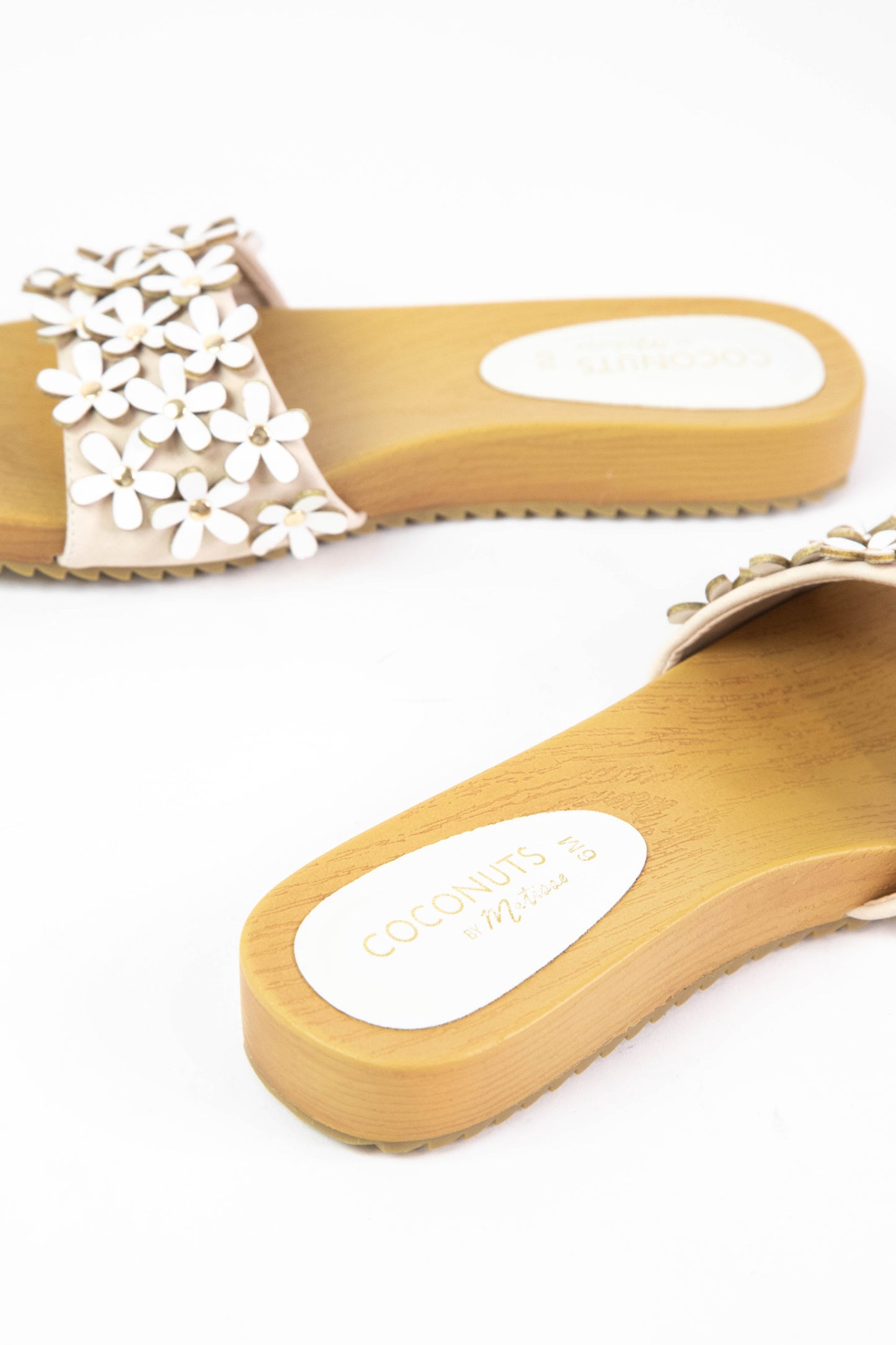  Chelsea 3D Flower Slide On Sandal, White | Coconuts By Matisse