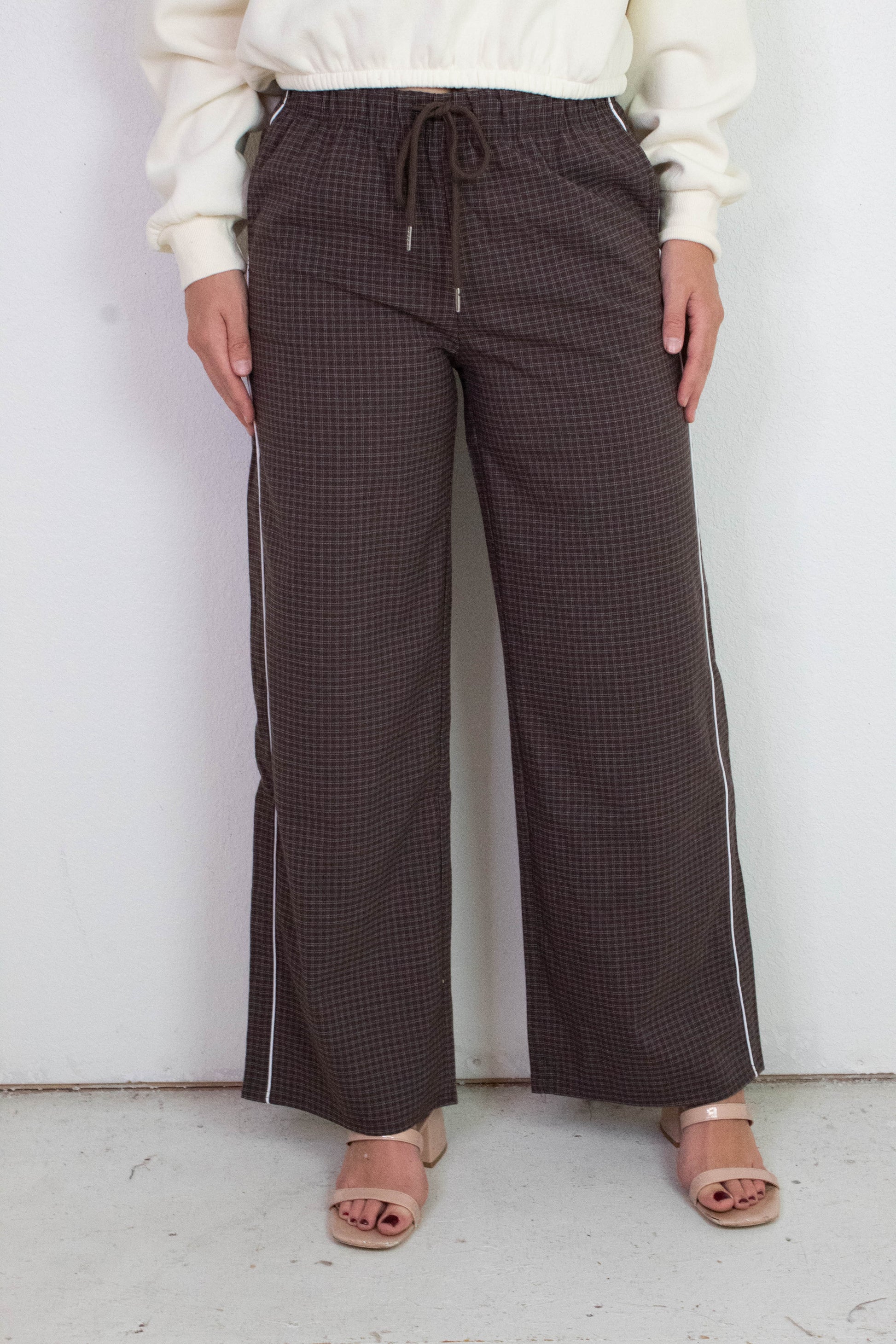  Calloway Check Woven Pants, Chocolate