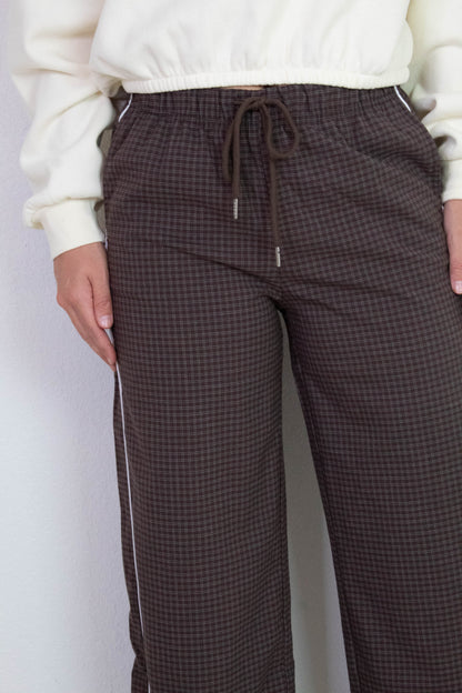 Calloway Check Woven Pants, Chocolate