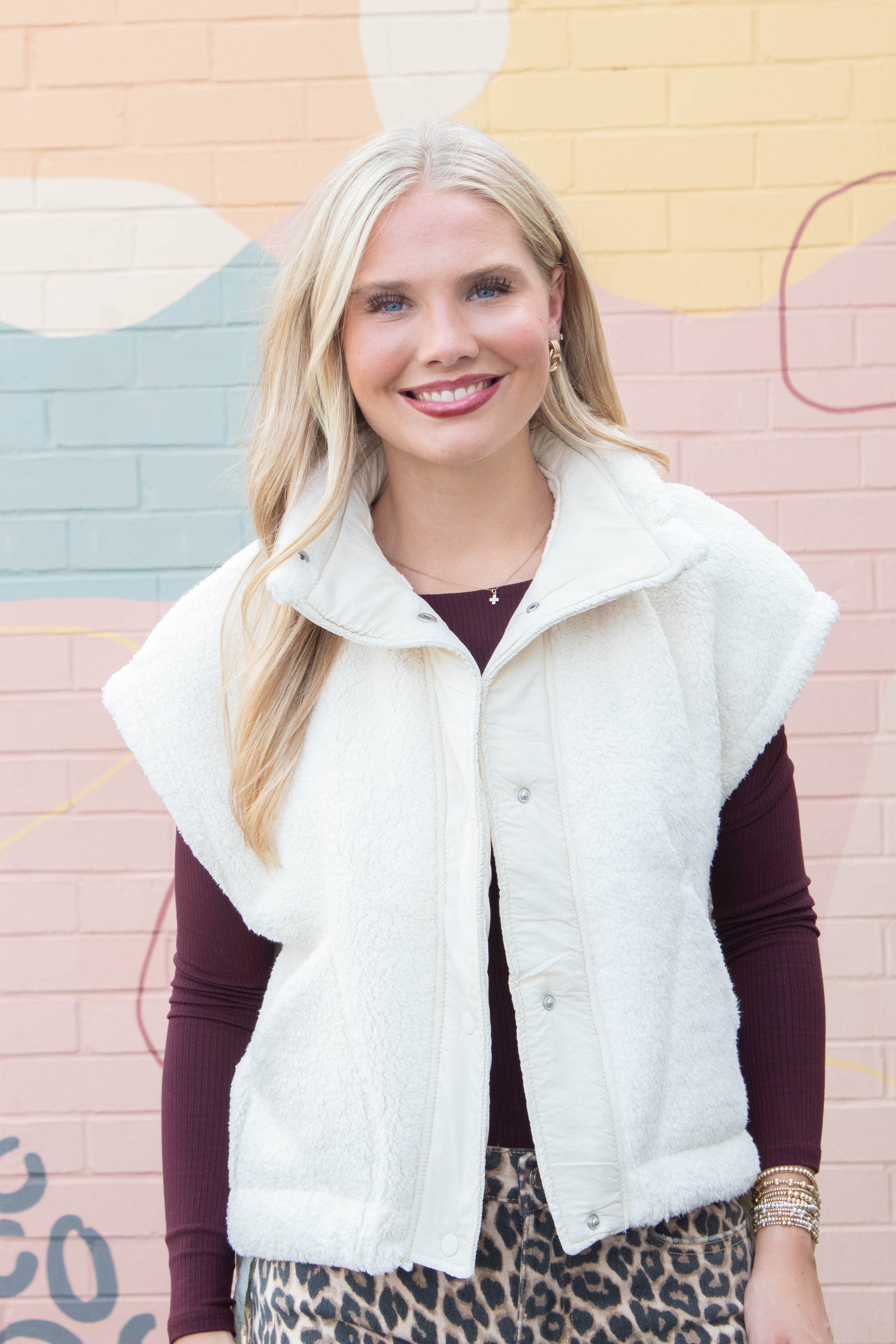  Elowyn Double Layer Rib Knit Tee, Maroon