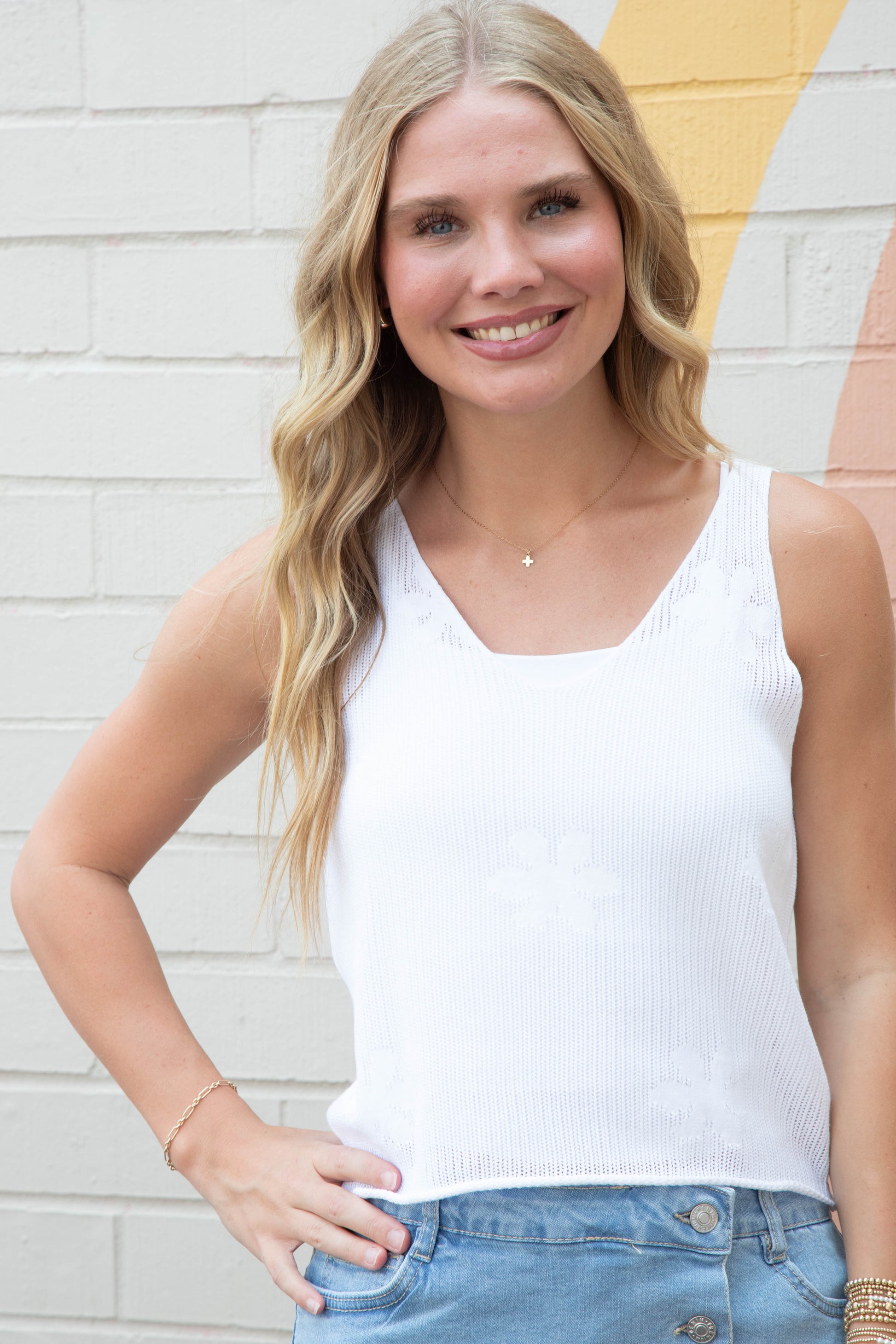  Alexa Floral Knit Sleeveless Top, White