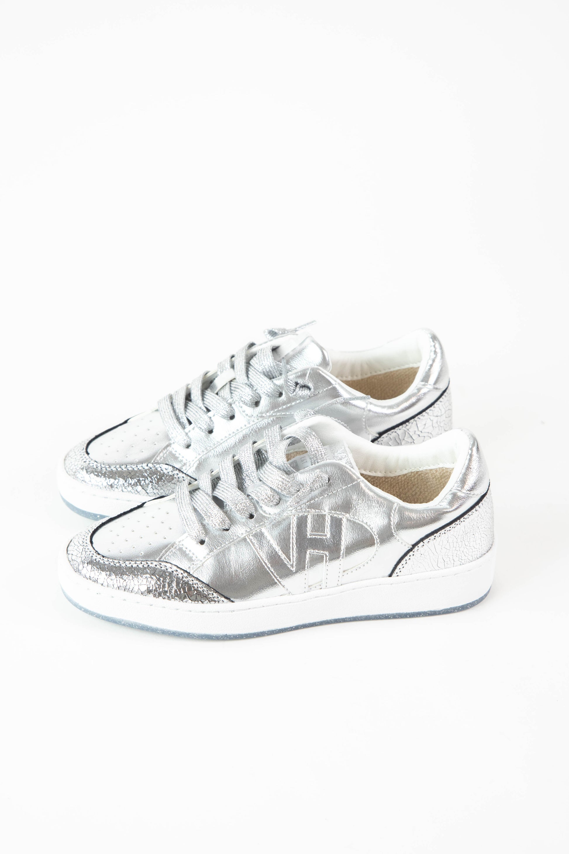  Quick 3 Cracked Washed Sneaker, Silver | Vintage Havana