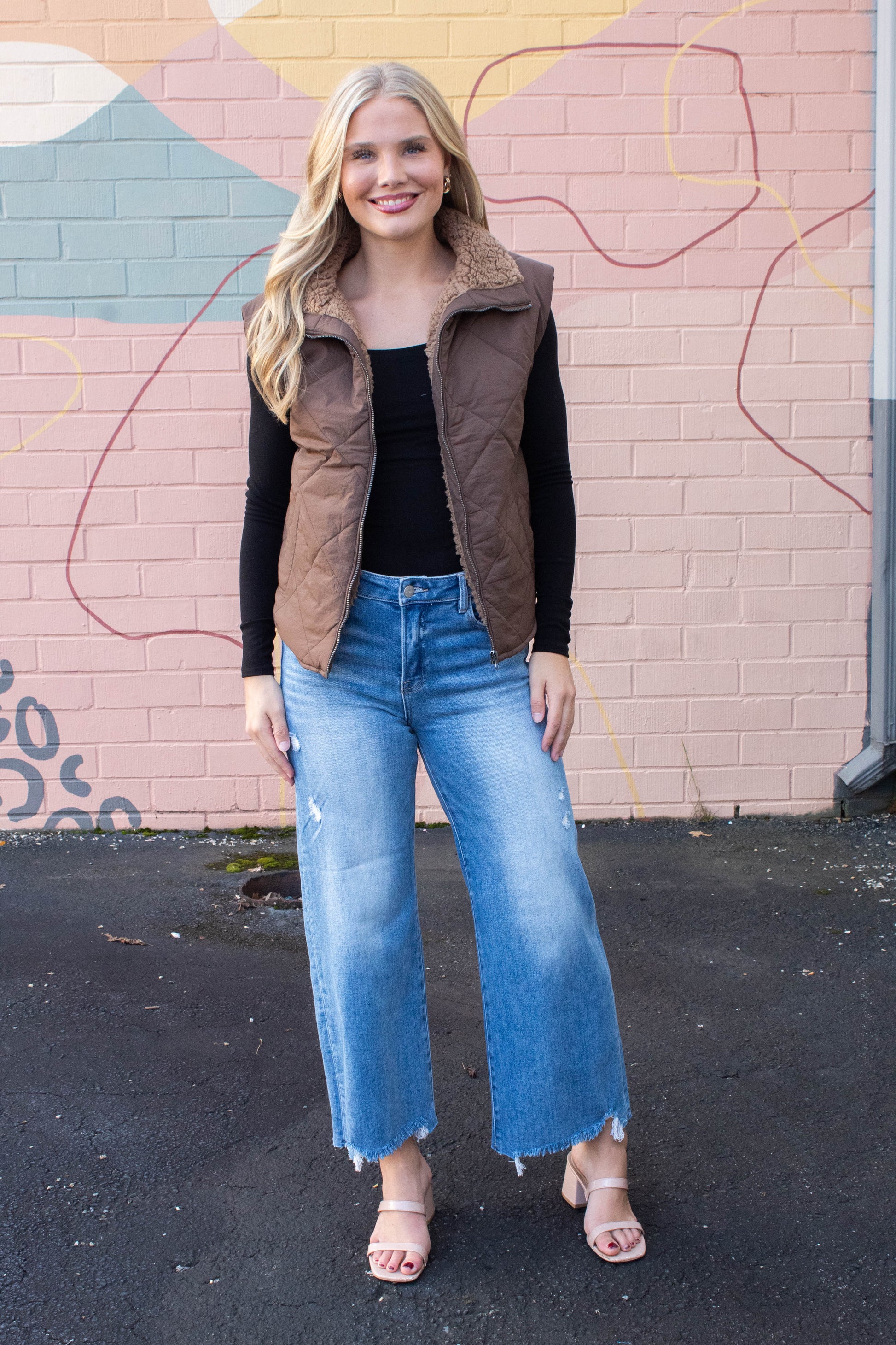 Charlotte High Rise Lightly Distressed Jeans, Medium
