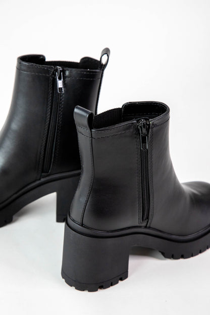  Walrus Platform Chelsea Boot, Black PU