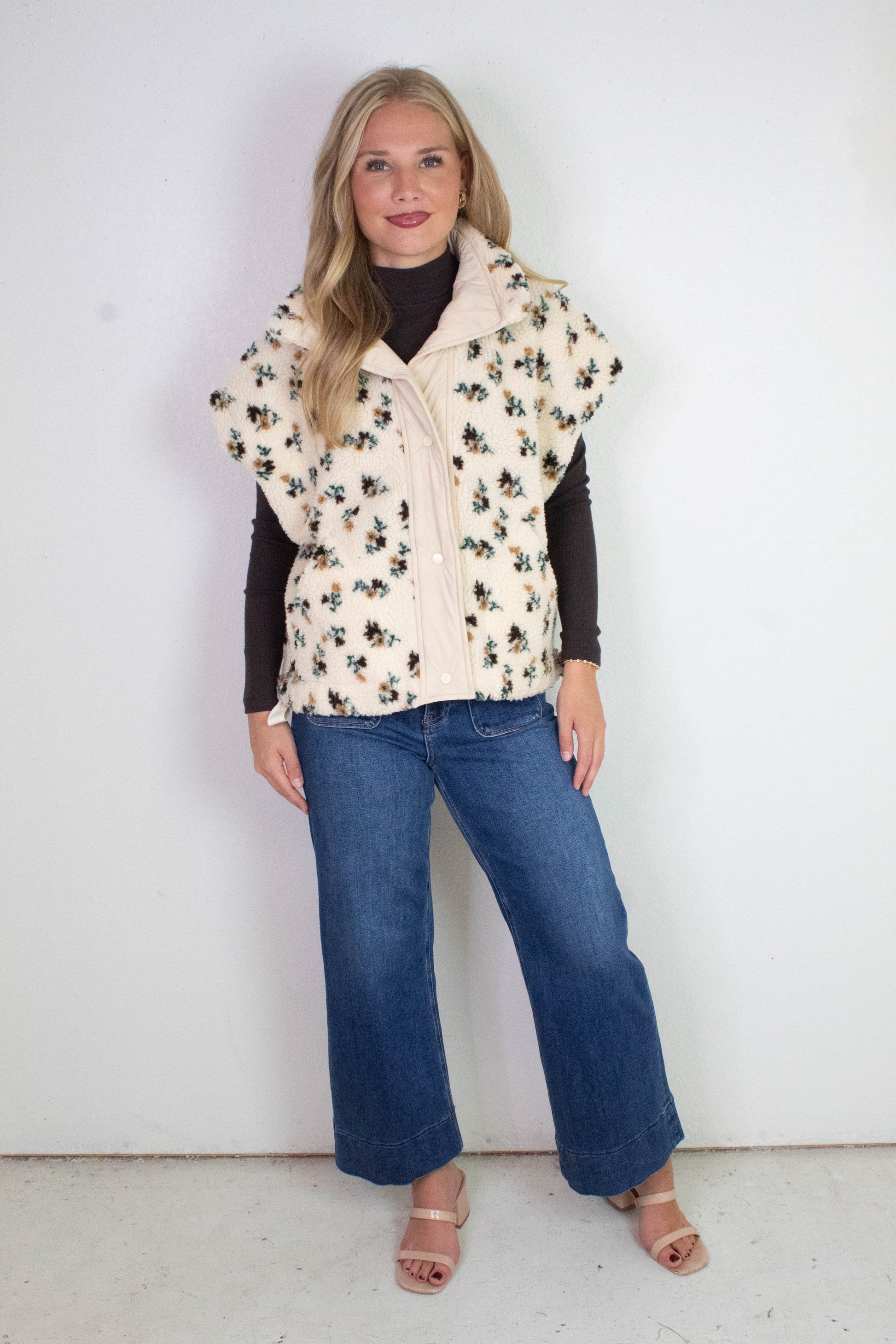  Naomi Floral Oversized Sherpa Vest, Ivory Multi