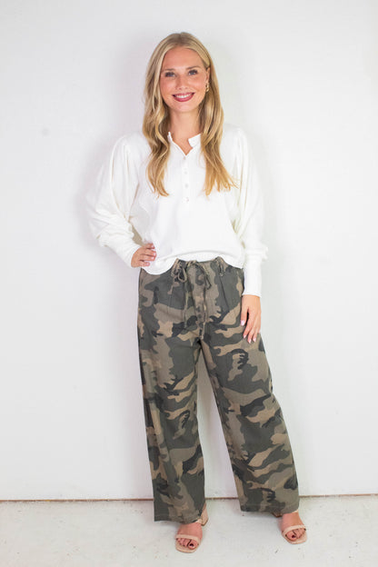  Rosalia Front Tie Woven Pant, Camo