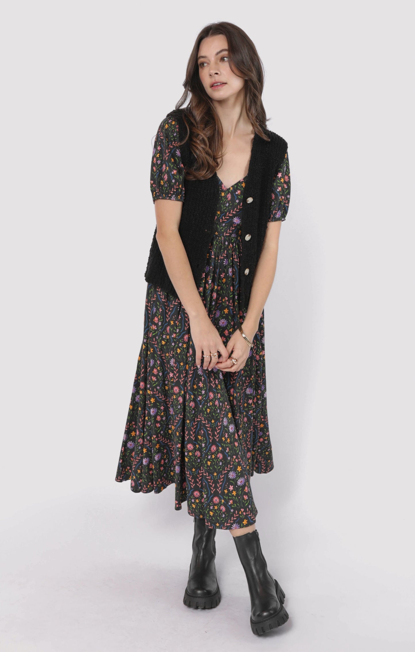  Arlo Cardi Vest, Black | Sadie & Sage