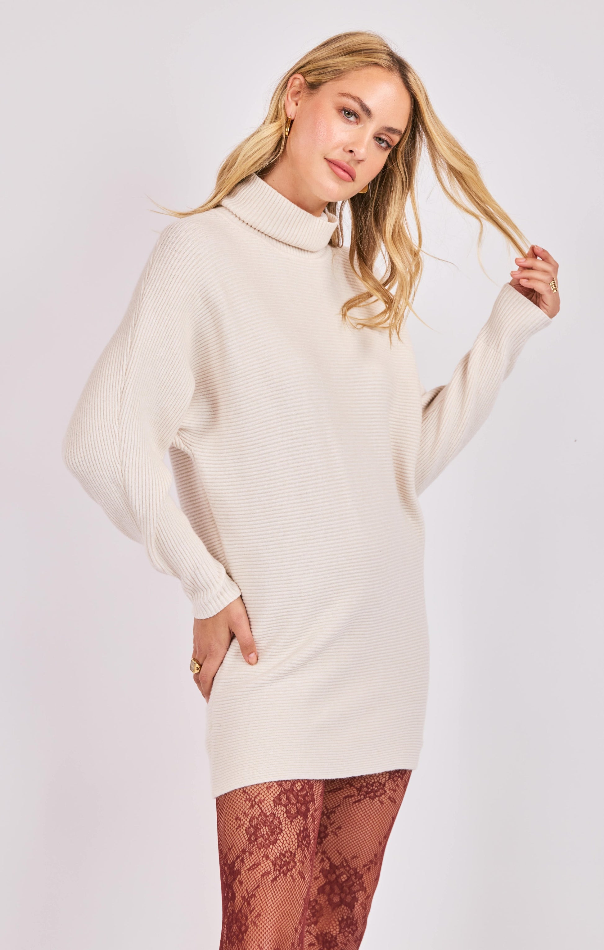  Anya Turtleneck Tunic Sweater, Cream | Sadie & Sage